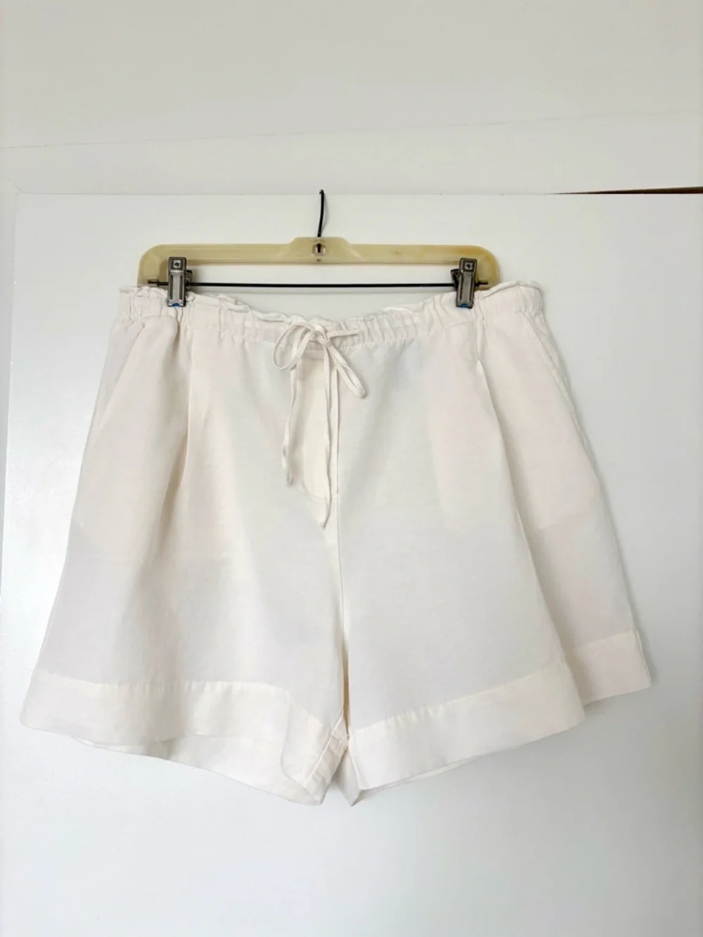 H&M Cream Drawstring Shorts Size L, Lounge, Casual